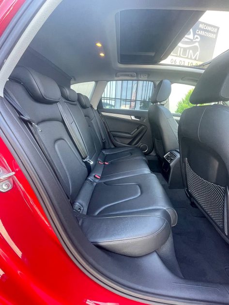 AUDI A4 GARANTIE 12 MOIS 2012