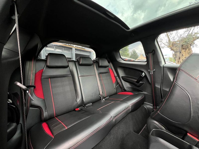 PEUGEOT 208 GTI 1.6 THP 200 Cv 1ERE MAIN / GPS TOIT PANORAMIQUE 47 700 Kms CritAir1 - GARANTIE 1 AN