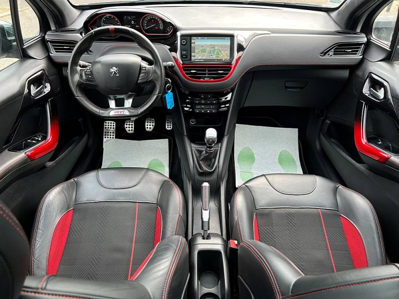 PEUGEOT 208 GTI 1.6 THP 200 Cv 1ERE MAIN / GPS TOIT PANORAMIQUE 47 700 Kms CritAir1 - GARANTIE 1 AN