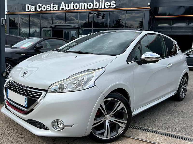 PEUGEOT 208 GTI 1.6 THP 200 Cv 1ERE MAIN / GPS TOIT PANORAMIQUE 47 700 Kms CritAir1 - GARANTIE 1 AN