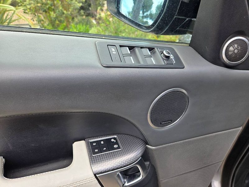 Range Rover sport ll autobiography sdv6  (Moteur neuf)