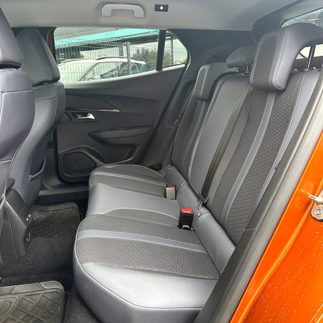 PEUGEOT 2008 1.5 BLUE HDI 130 cv Allure 