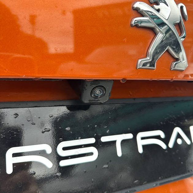 PEUGEOT 2008 1.5 BLUE HDI 130 cv Allure 