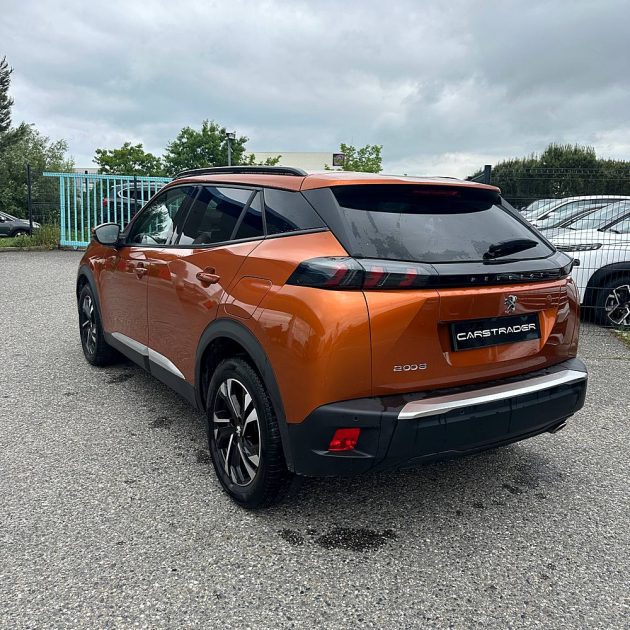 PEUGEOT 2008 1.5 BLUE HDI 130 cv Allure 