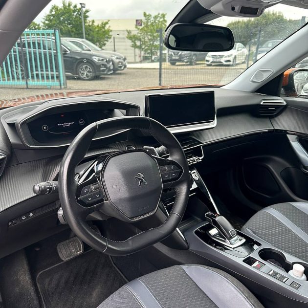 PEUGEOT 2008 1.5 BLUE HDI 130 cv Allure 