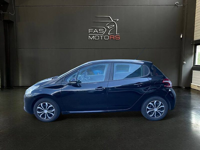PEUGEOT 208 - 1.2 VTI 82 ACTIVE 5P - GARANTIE