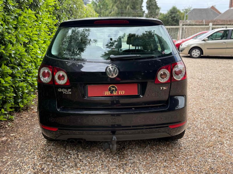 VOLKSWAGEN GOLF PLUS 2010