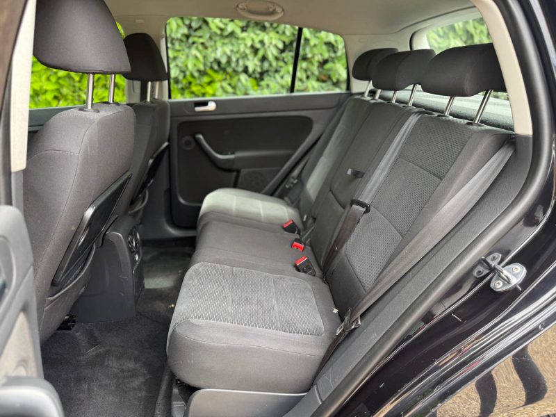 VOLKSWAGEN GOLF PLUS 2010