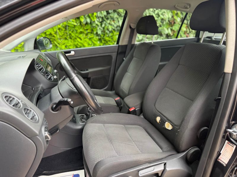 VOLKSWAGEN GOLF PLUS 2010