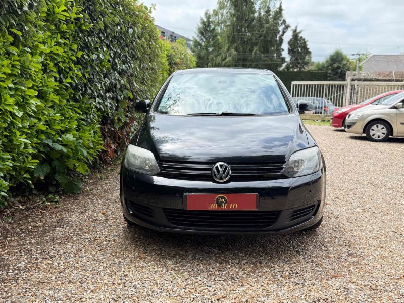VOLKSWAGEN GOLF PLUS 2010