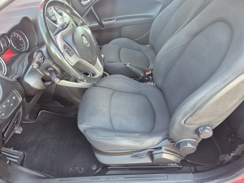 ALFA ROMEO MITO 2011