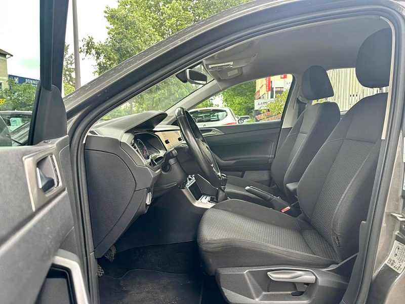 VOLKSWAGEN POLO VI 1.0 TSI 95 CONFORTLINE **1ère MAIN**