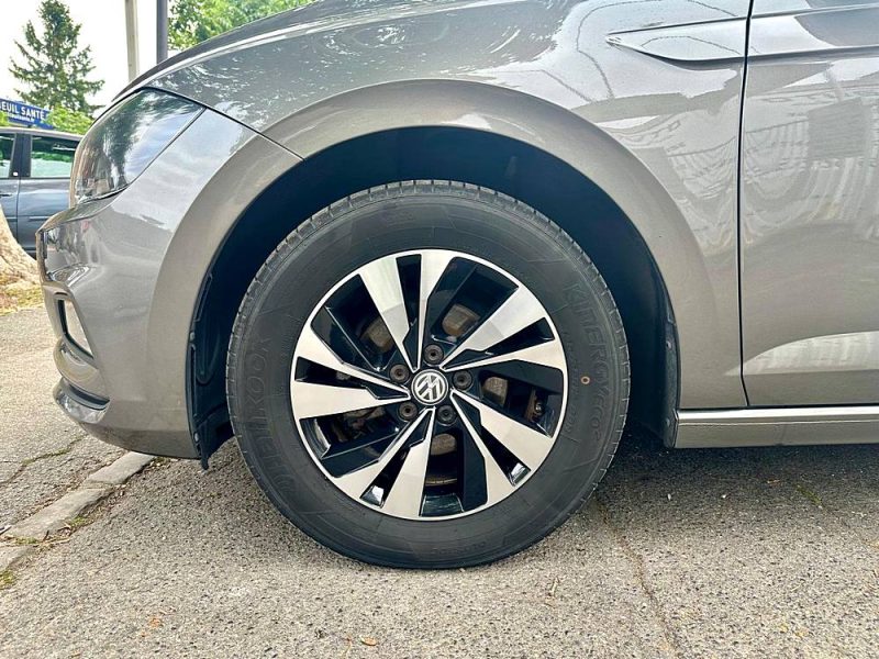 VOLKSWAGEN POLO VI 1.0 TSI 95 CONFORTLINE **1ère MAIN**