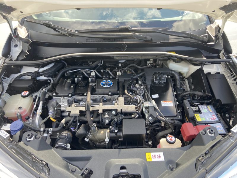 TOYOTA C-HR HYBRID DYNAMIC