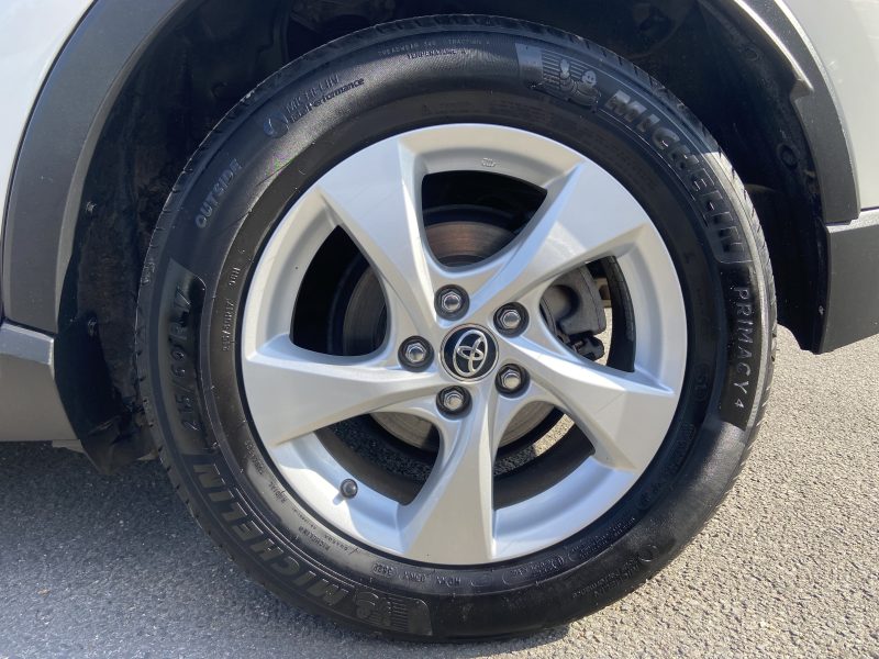 TOYOTA C-HR HYBRID DYNAMIC