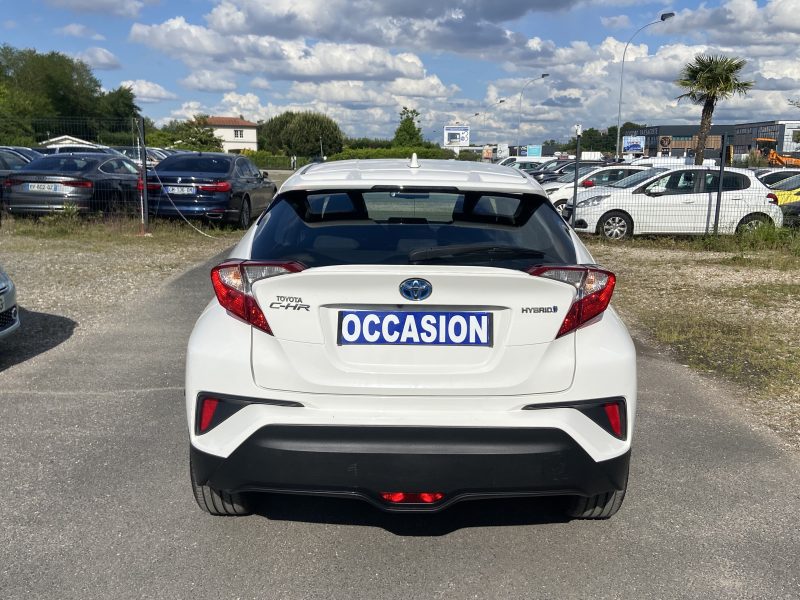 TOYOTA C-HR HYBRID DYNAMIC