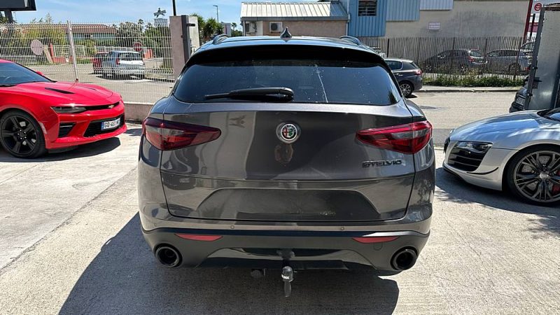 ALFA ROMEO STELVIO 2021