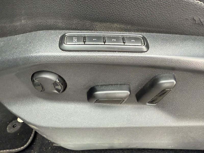 VOLKSWAGEN TIGUAN 2016