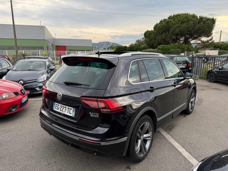 VOLKSWAGEN TIGUAN 2016