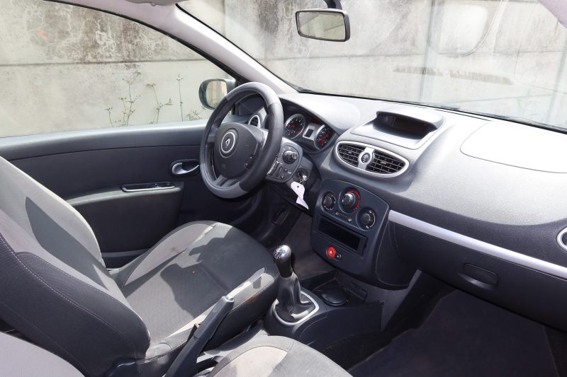 RENAULT CLIO 2010
