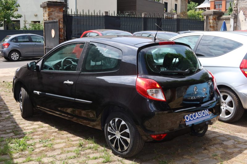 RENAULT CLIO 2010