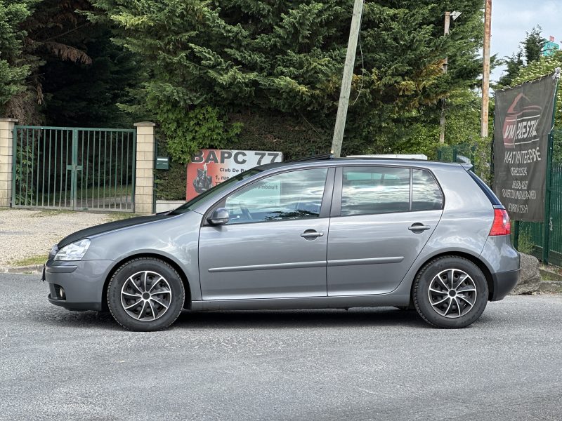 VOLKSWAGEN GOLF 2005