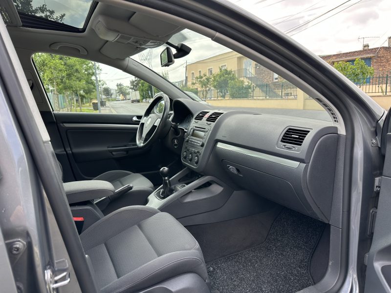 VOLKSWAGEN GOLF 2005