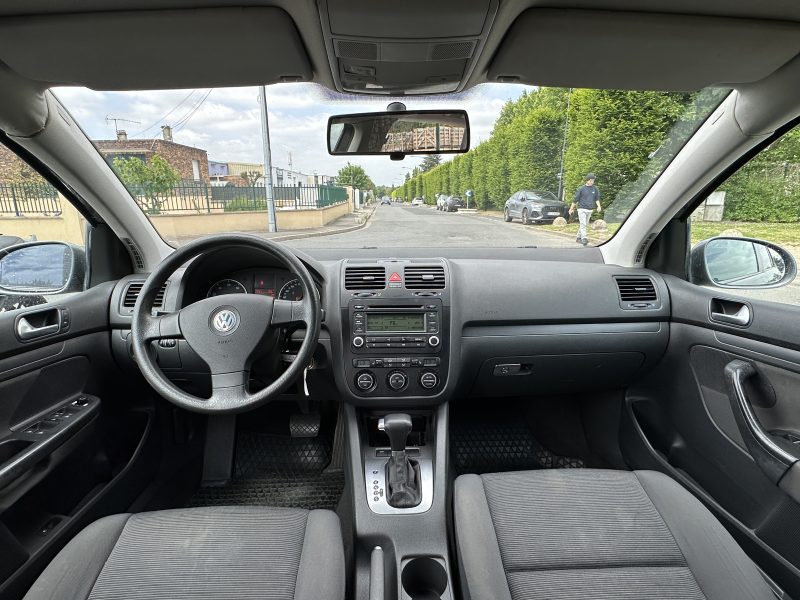 VOLKSWAGEN GOLF 2005