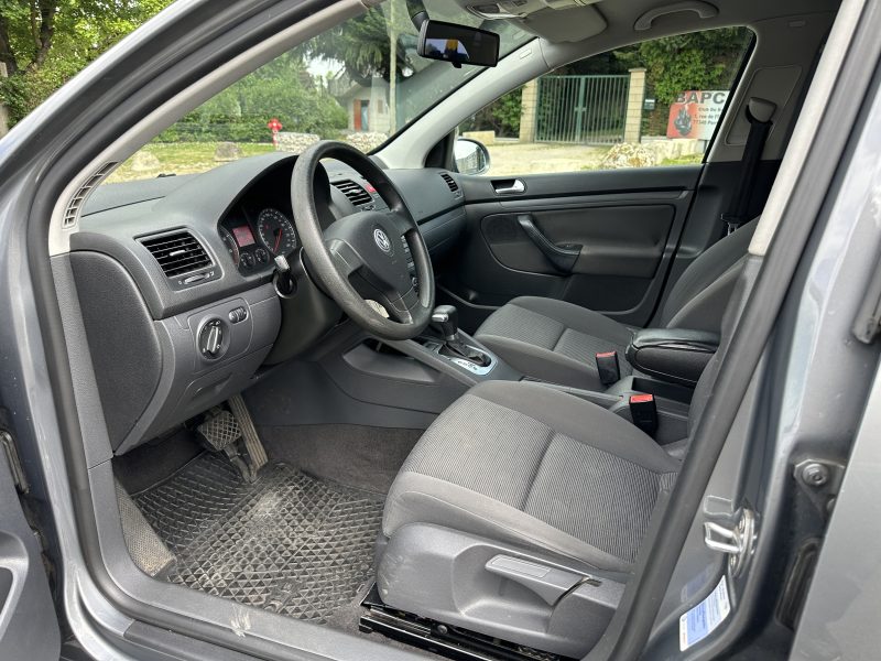 VOLKSWAGEN GOLF 2005