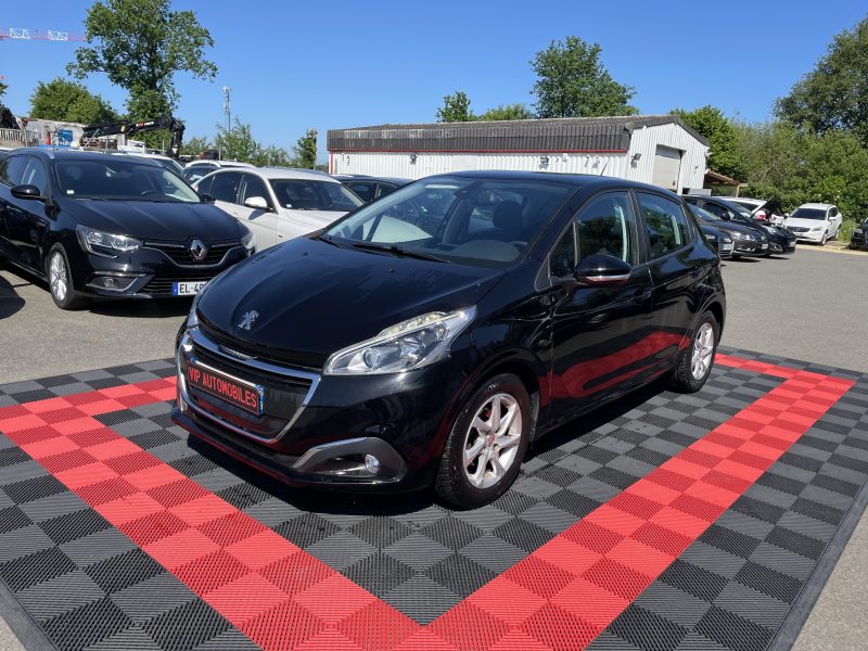 PEUGEOT 208 2016
