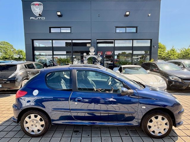 PEUGEOT 206 1.6i 109CH