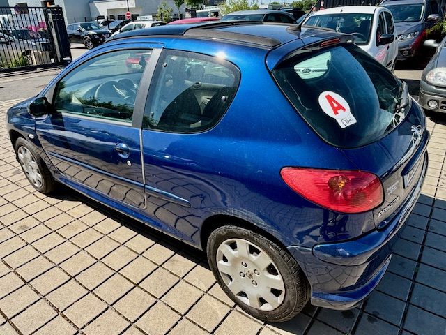 PEUGEOT 206 1.6i 109CH