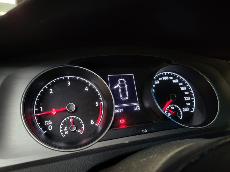 VOLKSWAGEN GOLF VII SW 1.6 TDI 110 cv / ENTRETIEN COMPLET + 2EME MAIN + AIDE AU PARKING AV+AR /