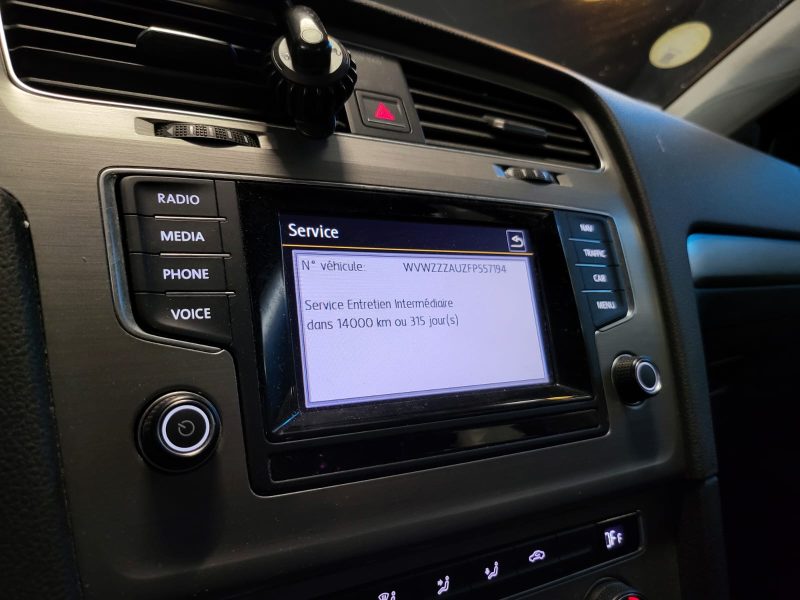 VOLKSWAGEN GOLF VII SW 1.6 TDI 110 cv / ENTRETIEN COMPLET + 2EME MAIN + AIDE AU PARKING AV+AR /