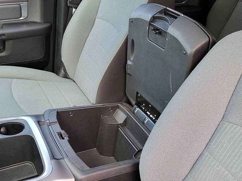 DODGE RAM 1500 Double Cabine 5.7 V8 HEMI 395cv Classic 4X4 Boîte Auto