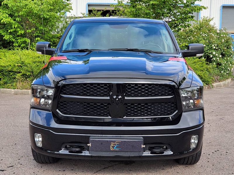 DODGE RAM 1500 Double Cabine 5.7 V8 HEMI 395cv Classic 4X4 Boîte Auto