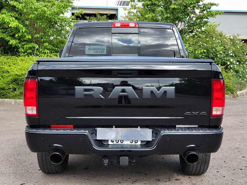 DODGE RAM 1500 Double Cabine 5.7 V8 HEMI 395cv Classic 4X4 Boîte Auto