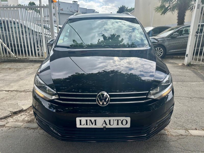 VOLKSWAGEN TOURAN 2021