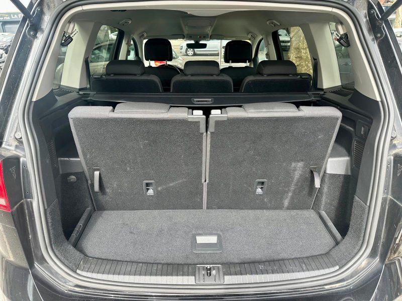 VOLKSWAGEN TOURAN 2021