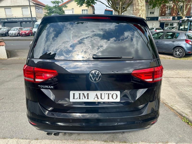 VOLKSWAGEN TOURAN 2021