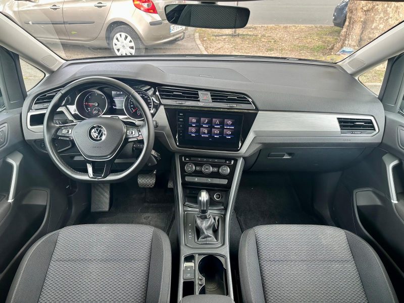 VOLKSWAGEN TOURAN 2021