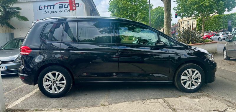 VOLKSWAGEN TOURAN 2021