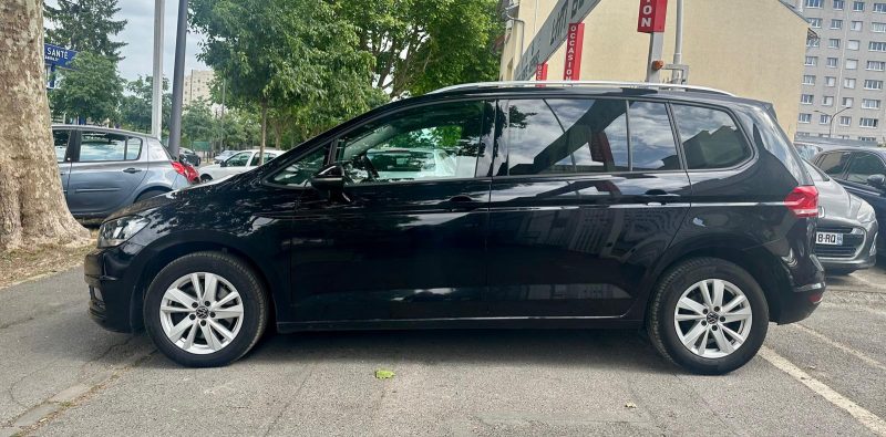 VOLKSWAGEN TOURAN 2021