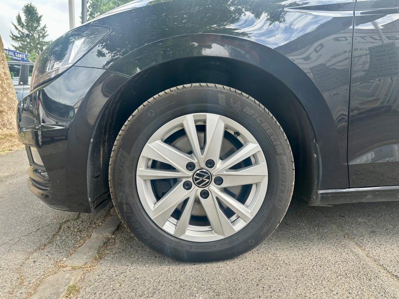 VOLKSWAGEN TOURAN 2021