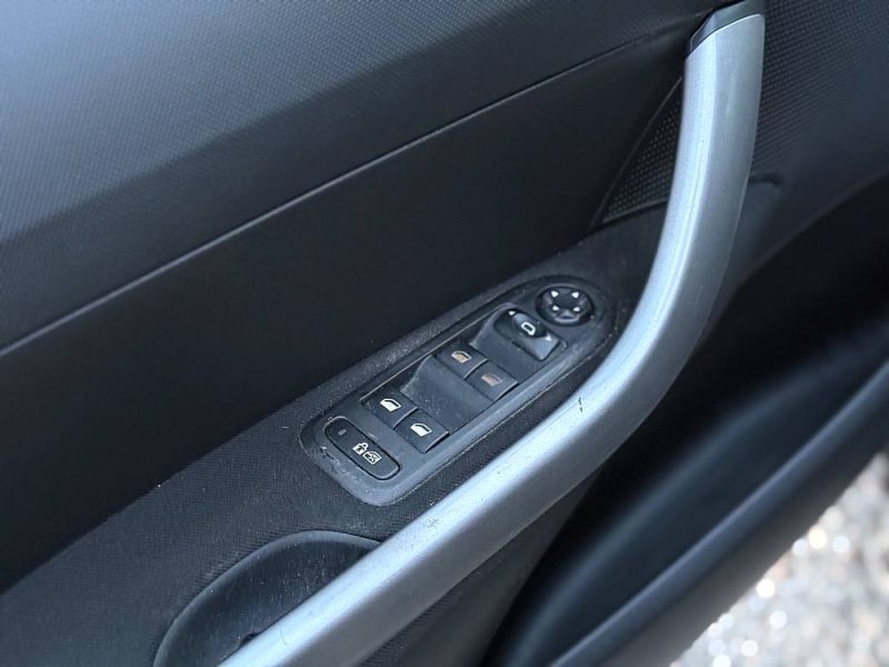 PEUGEOT 308 1.6I VTI 120CH PACK ACTIVE