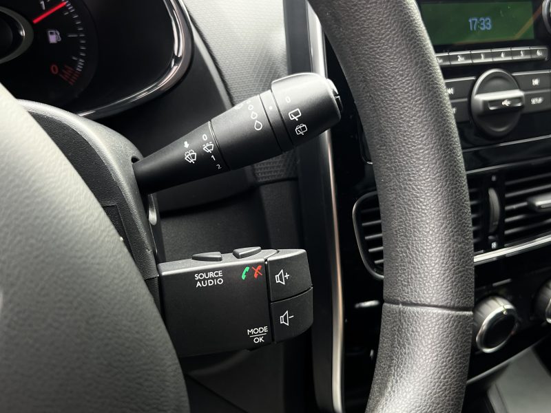 RENAULT CLIO 4 IV PHASE 2 LIFE 1.2 75 Cv 1ERE MAIN / 5043 Kms CRIT AIR 1 - GARANTIE 1 AN