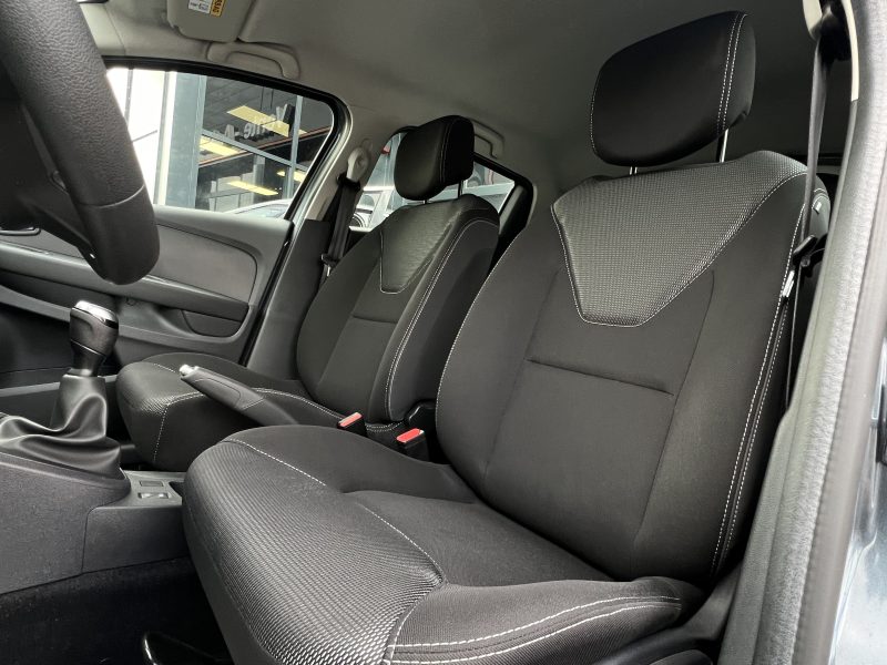 RENAULT CLIO 4 IV PHASE 2 LIFE 1.2 75 Cv 1ERE MAIN / 5043 Kms CRIT AIR 1 - GARANTIE 1 AN