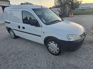 OPEL COMBO 1.3 cdti 75CH