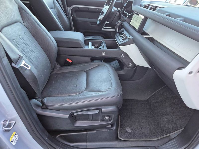 LAND ROVER DEFENDER 2022