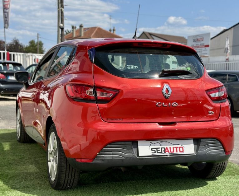 RENAULT CLIO 2015